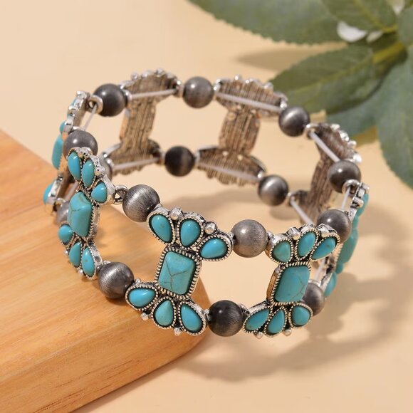 Jewelry - Women's Blue Howlite and Resin Stretch Bracelet in Silvertone